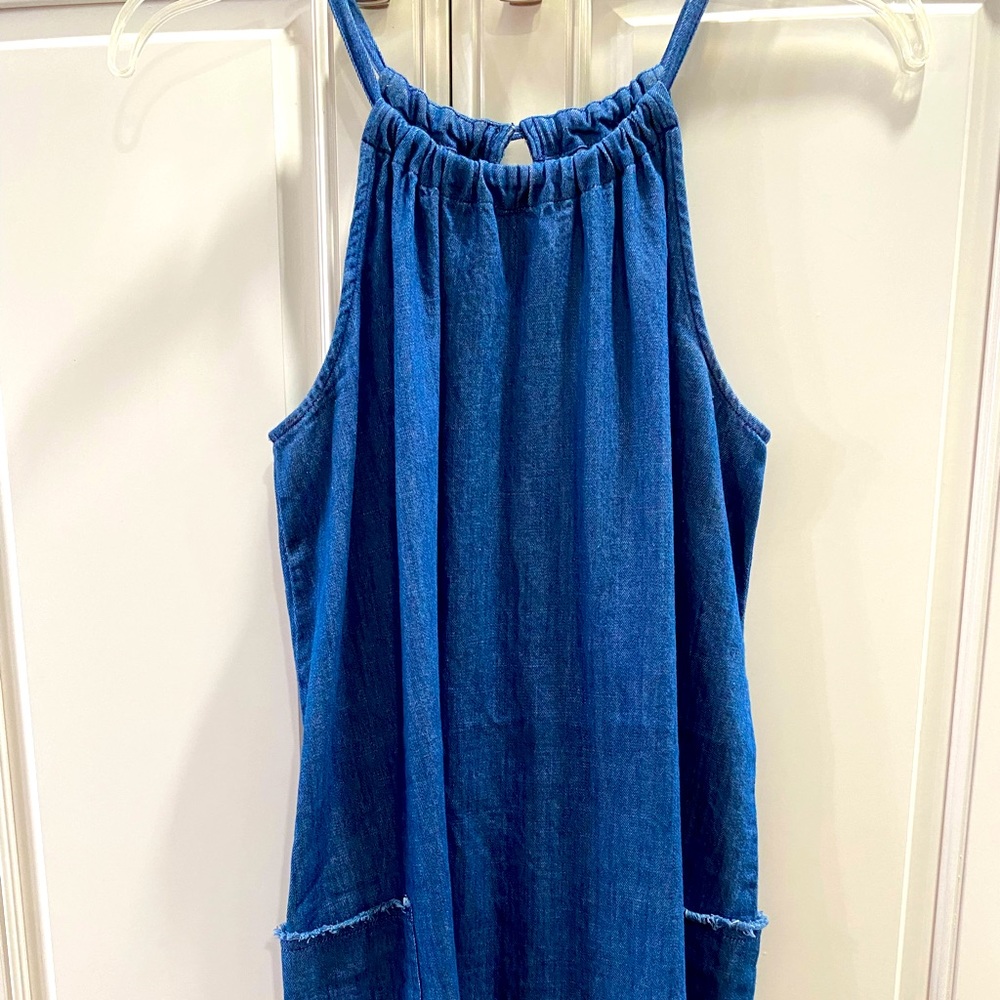 Old Navy denim summer dress. Size XS. Good condition.